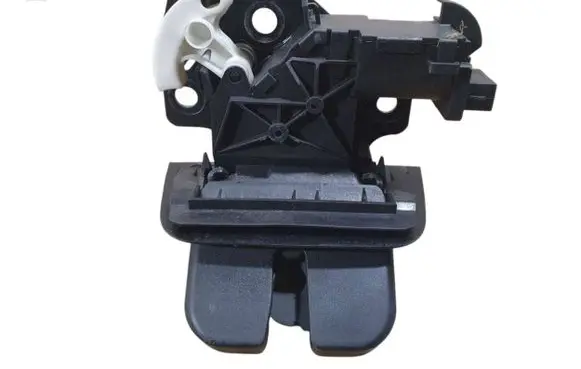 Audi A3 S3 8P Tailgate/trunk/boot lock/catch/latch 8P4827505B