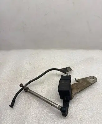 BMW 5 E60 E61 Headlight/headlamp level sensor 1093697