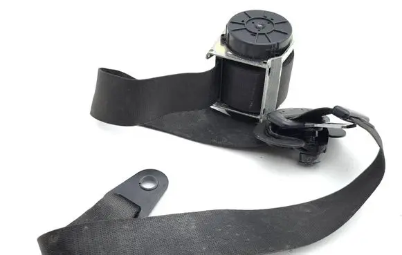 Mini Cooper Countryman R60 Front seatbelt 617059800B 110627