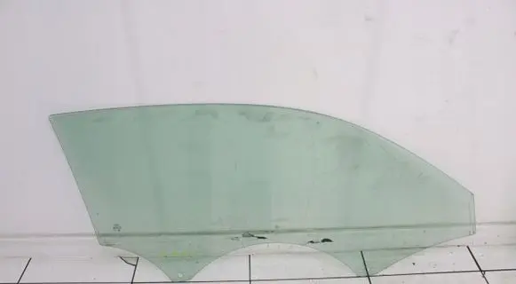 Audi A1 Front door window/glass (coupe) 