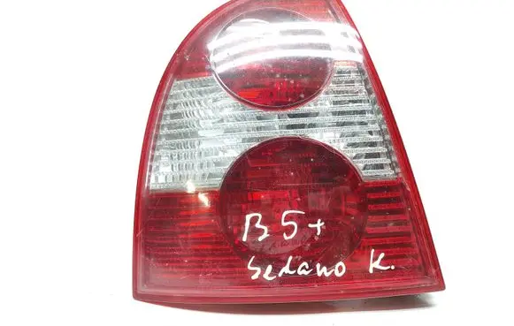 Volkswagen PASSAT B5.5 Rear/tail lights 3B5945095AE