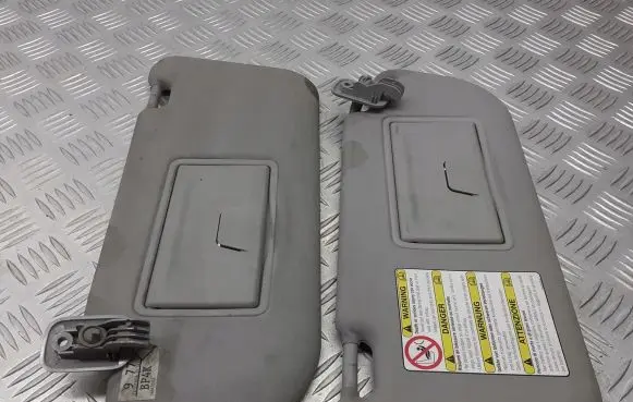 Mazda 3 I Sun visor