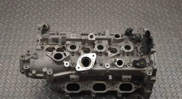 Alfa Romeo Giulia Engine head 326497 326495AC009160201