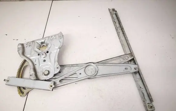 Toyota Avensis T250 Sliding door window regulator with motor 