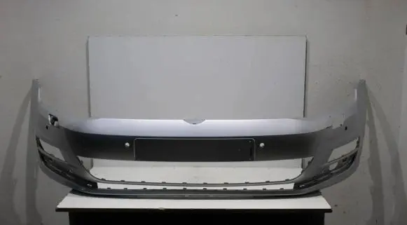 Volkswagen Golf VII Front bumper 5G0807221