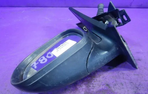 Volkswagen Fox Manual wing mirror 