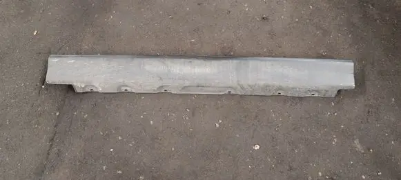 BMW X5 E53 Sill 8408705