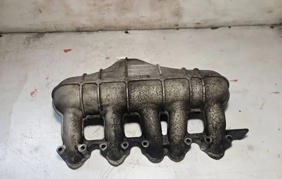 Volkswagen Crafter Intake manifold 076129713A