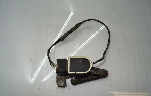 BMW 5 F10 F11 Headlight/headlamp level sensor 6784075