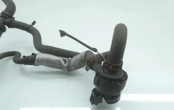 Renault Megane III Water pump