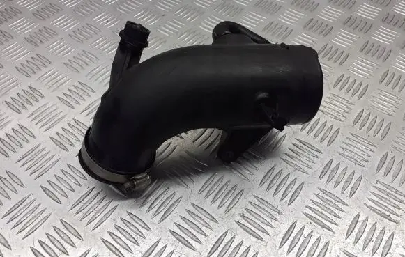 Suzuki Liana Air intake hose/pipe