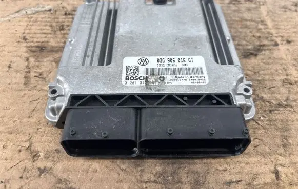 Volkswagen PASSAT B5.5 Engine control unit/module 03G906016GT 1039S12778 0281012698