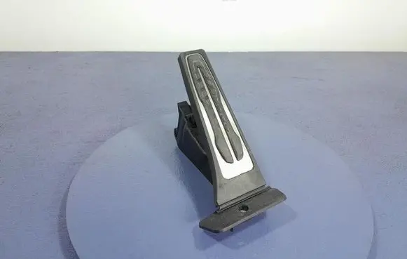 Audi A4 S4 B7 8E 8H Accelerator throttle pedal 6871053