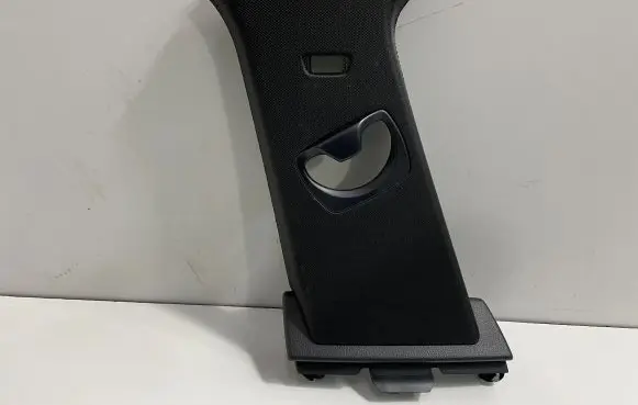 BMW 4 F36 Gran coupe (B) pillar trim (bottom) 7311215