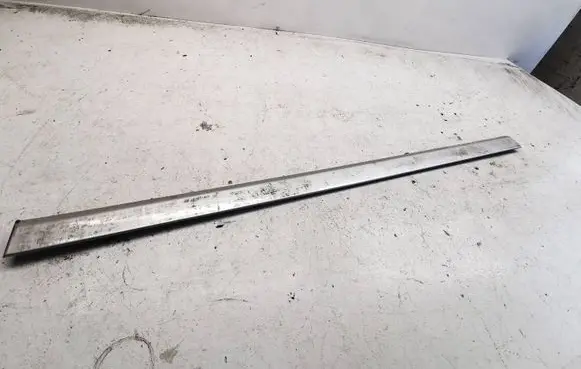 Volvo XC70 Front door trim (molding) 9151911