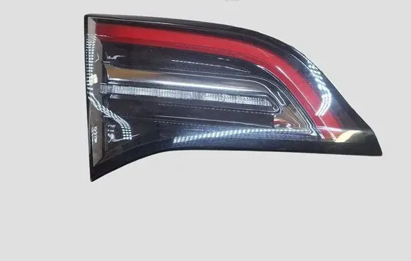 Tesla Model Y Tailgate rear/tail lights 24531801 01534201