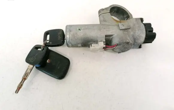 Nissan Almera N16 Ignition lock