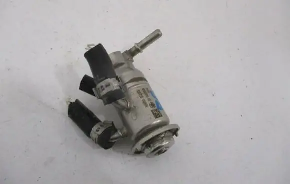 BMW 5 G30 G31 G38 AdBlue injector 858021002