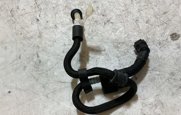 BMW 5 G30 G31 G38 Fuel main line pipe 8575461 1540892
