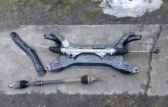 Mitsubishi Outlander Other under body part