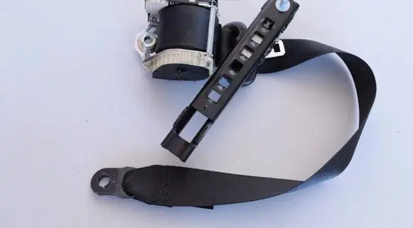 Ford Focus Front seatbelt 4M51A61295AL 4M51A611C46AD