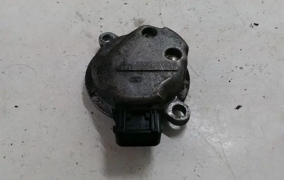 Camshaft position sensor