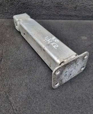 Audi Q7 4M Radiator support slam panel bracket 4M0802037A 4M0802037B
