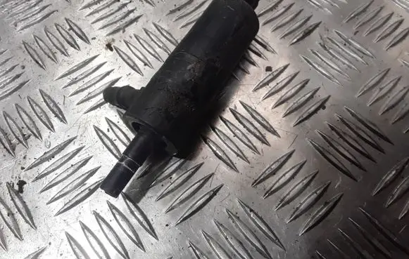 Nissan Primera Headlight washer pump 