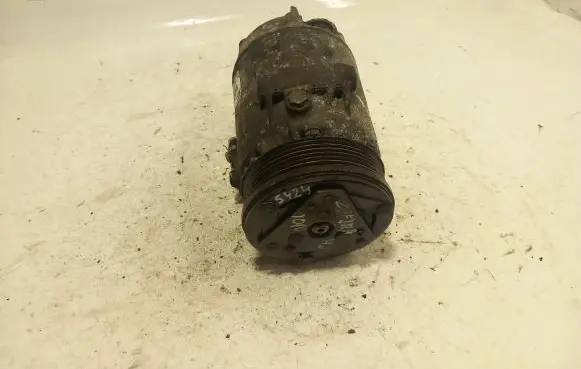Opel Zafira B Air conditioning (A/C) compressor (pump) 13322148 401351739 9986181