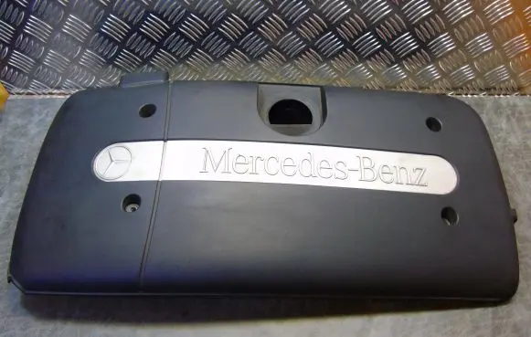 Mercedes-Benz C W203 Engine cover (trim) A6120100667