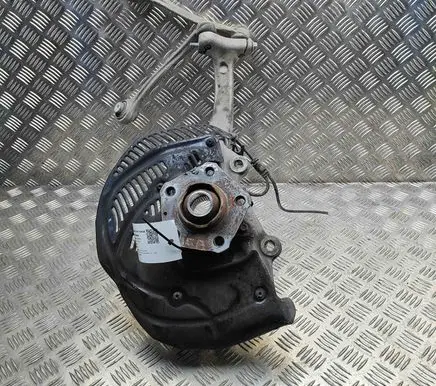 Audi A5 Front wheel hub 8W0407559 8W0407505A