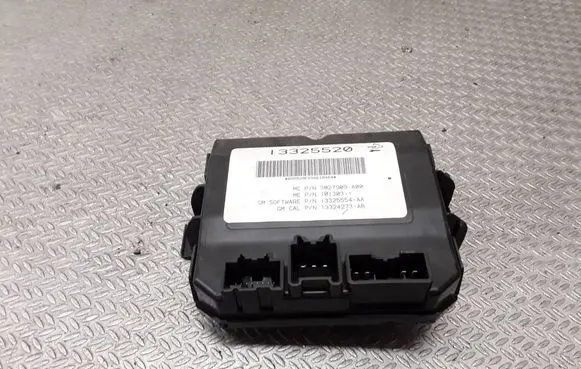 Opel Insignia A Tailgate/trunk control unit/module 13325520 13325554A 1013031