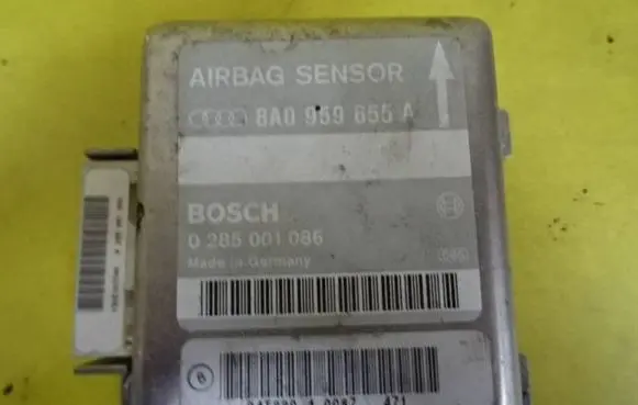 Audi A6 S6 C4 4A Airbag control unit/module 8A0959655A 0285001086