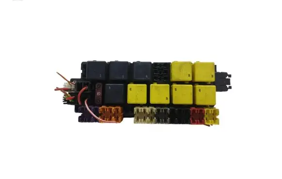 Mercedes-Benz S W220 Fuse module A0205451732