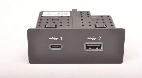 Nissan X-Trail T33 USB socket connector 284H3-6RA1A
