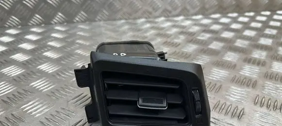 Toyota RAV 4 (XA40) Dashboard side air vent grill/cover trim 5567042110 5567042120 5568042020