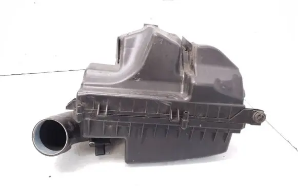 Volvo V60 Air filter box 31338679 8V2112B579AA