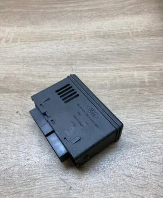 Ford Focus Comfort/convenience module 98AG14K150AE