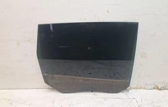 Rear door window glass