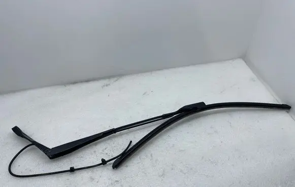 Tesla Model 3 Front wiper blade arm 107672800D