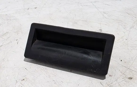 Audi A4 S4 B8 8K Tailgate opening switch 5N0827566
