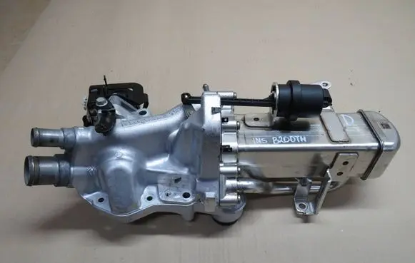 Opel Insignia A EGR valve cooler 