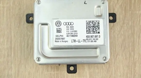 Skoda Octavia Mk3 (5E) Headlight ballast module Xenon 4G0907697D