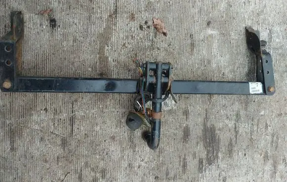 Volvo XC70 Tow bar 30682082