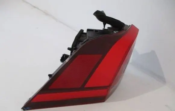 Volkswagen Tiguan Rear/tail lights 5NA345096D