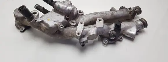 Citroen C5 Thermostat housing 9619903080