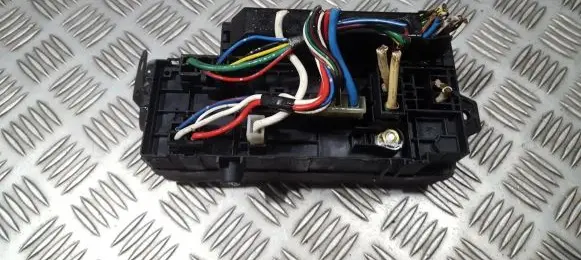 Subaru Impreza I Fuse box set mb200100b 82232fa100