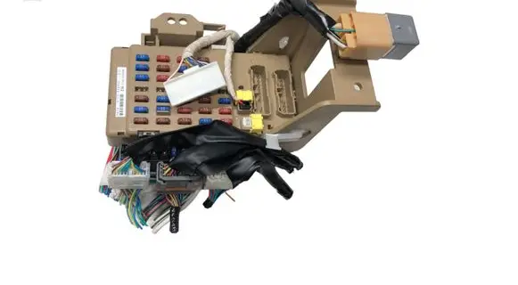 Subaru XV Fuse module 82201FJ010 204904