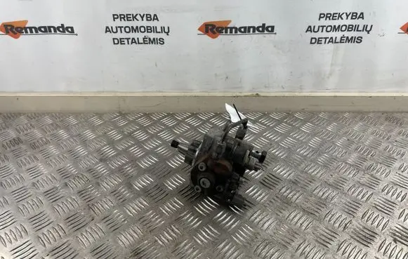 Subaru Outback Fuel injection high pressure pump 2940000760