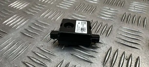 BMW i3 Aerial antenna amplifier 923146602 10859410